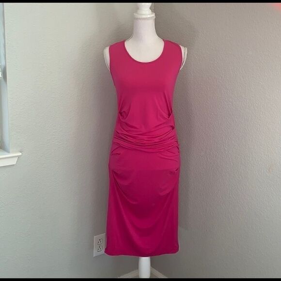 Ingrid & Isabel Maternity Dress - Picture 2 of 11